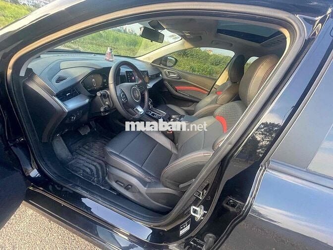 MG5 lux VTEC - 26000 km