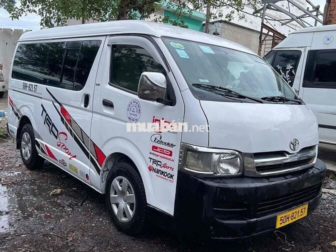 Toyota Hiace 2006 - 123 km