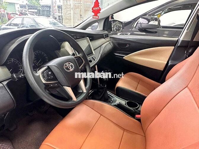 Toyota Innova 2022 E 2.0 MT - 56000 km