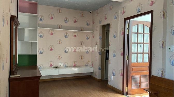 Cho thuê biệt thự quận Thủ Đức, khu bên sông,6m x 20m trêt .2 lầu 22Tr