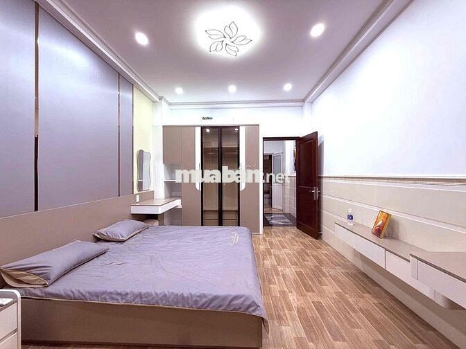 CĂN HỘ 2 Phòng Ngủ Ngay Ung Văn Khiêm
