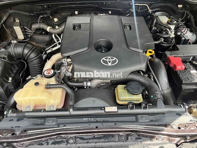 Toyota Fortuner 2019 2.4G, số sàn máy dầu