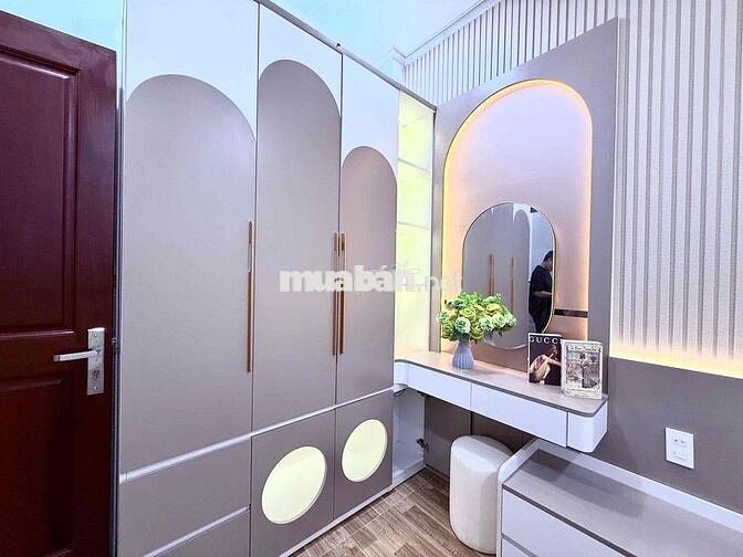 CĂN HỘ 2 Phòng Ngủ Ngay Ung Văn Khiêm