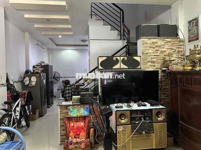 HXHơi  Đường Lê Quang Định  phường 7 Quận Bình Thạnh.DT 112m2