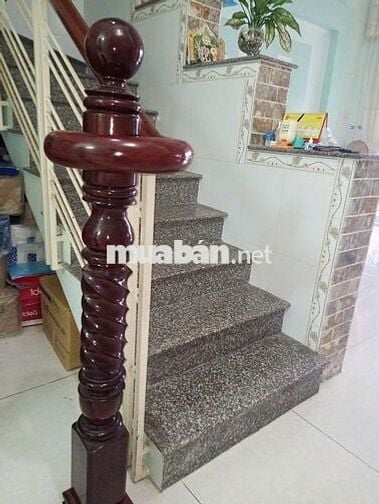 Cho Thuê hoặc bán nhà MẶT TIỀN 2 LẦU
