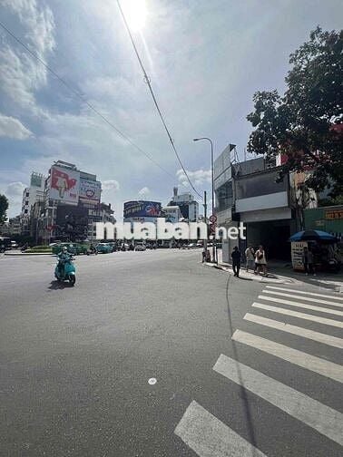 cho thuê nguyên căn mặt tiền ngã sáu phù đổng quận 1