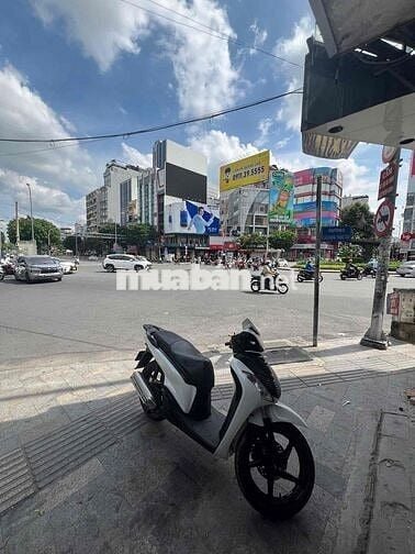 cho thuê nguyên căn mặt tiền ngã sáu phù đổng quận 1