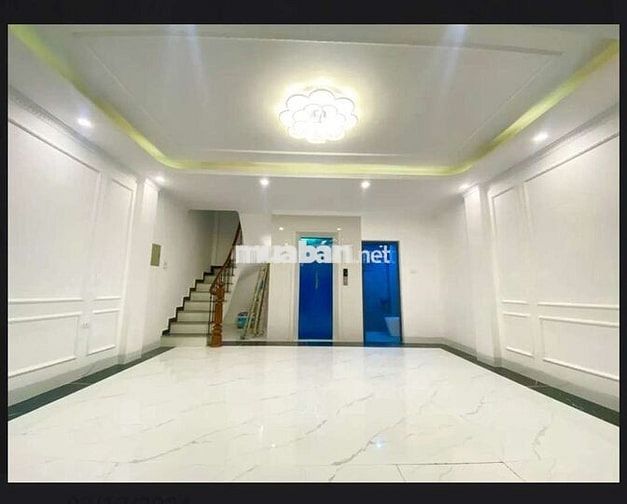 Tôi cần bán nhà mặt phố Phạm Văn Đồng 6tầng thang máy.