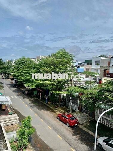 Nhà Mới 100% 4,5x20M Khu 38Ha CÓ THANG MÁY