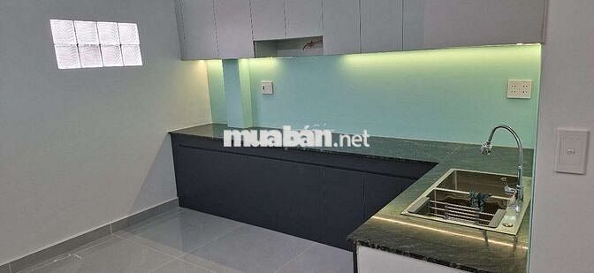 CHỦ GẤP BÁN - NHÀ MỚI ĐẸP CÒN MÙI SƠN BTCT - HXH - Ô TÔ ĐẬU CỬA - 48M²
