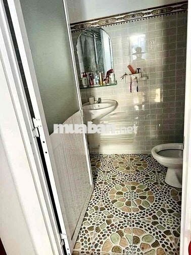 NGUYÊN CĂN 3PN2WC GIÁ RẺ 7.5TR Ở GĐ, SV Ở GHÉP, KDOL RẤT OK