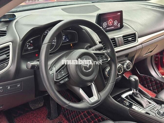 Mazda 3 2019 1.5L Sport Luxury - 80000 km