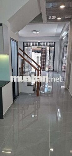 CHỦ GẤP BÁN - NHÀ MỚI ĐẸP CÒN MÙI SƠN BTCT - HXH - Ô TÔ ĐẬU CỬA - 48M²