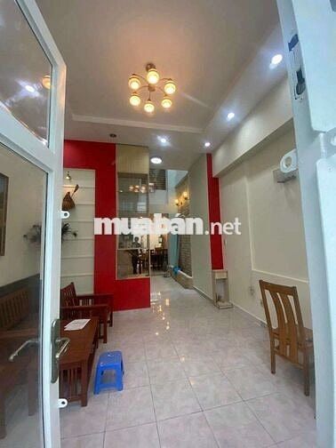 Cho thuê nhà Nguyên Căn Trương Đăng Quế Gần Chợ Hoàng Hoa Thám