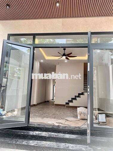 Nhà Mới 100% 4,5x20M Khu 38Ha CÓ THANG MÁY