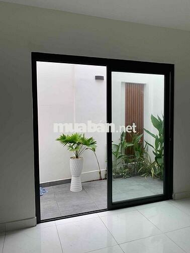 Bán nhà mới vô ở ngay 5,6 x 20m 2pn hẻm xe hơi đường Đặng Thúc Vịnh-HM