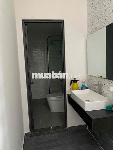 Bán nhà mới vô ở ngay 5,6 x 20m 2pn hẻm xe hơi đường Đặng Thúc Vịnh-HM