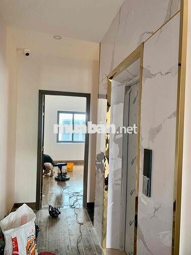 Nhà Mới 100% 4,5x20M Khu 38Ha CÓ THANG MÁY