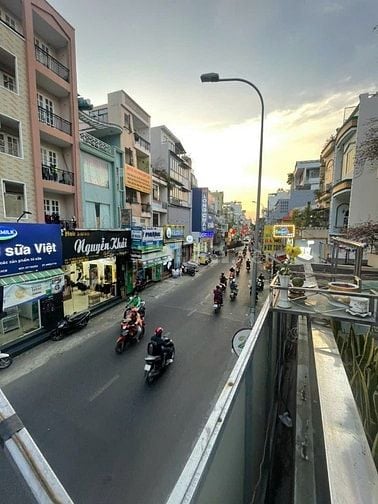 Bán nhà MT Thích Quảng Đức, 3tỷ890, Cho thuê 20tr/th, CN: 60.6m2, SHR