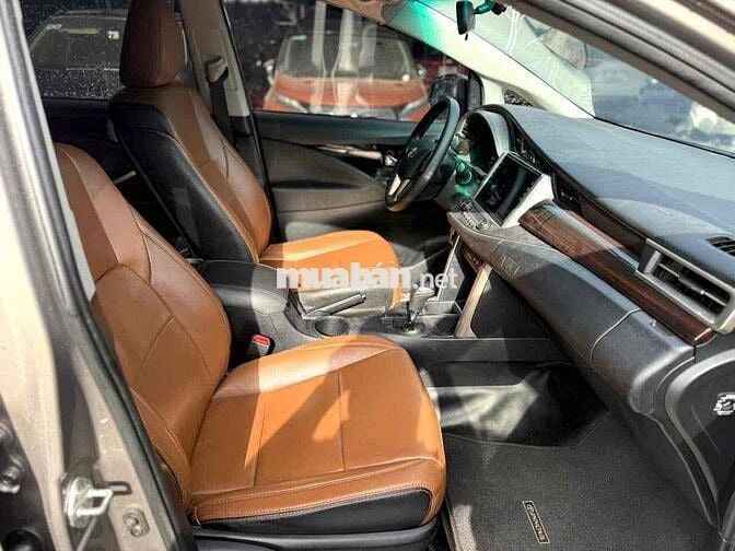 INNOVA 2.0G 2018 AT ,BẢO HÀNH 1 NĂM ,FULL ĐỒ CHƠI