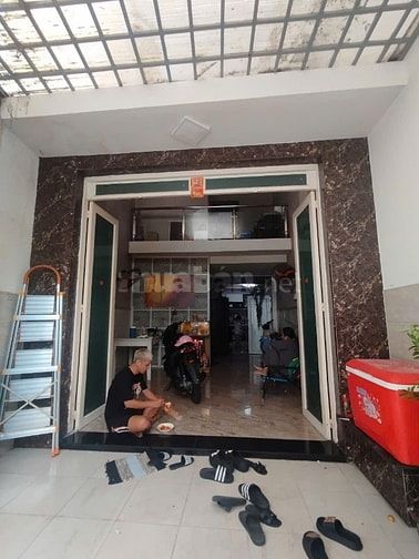 Bán nhà cách hẻm 10m 181 Âu Dương Lân 20m