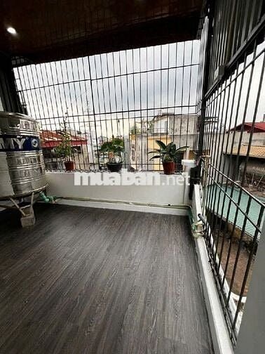 BÁN NHÀ TÂN MAI Ô TÔ ĐỖ CỬA GI.Á 6 ĐỒNG