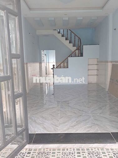 Cho thuê nhà nguyên căn giá cả hợp lý . Ưu tiên hộ gia đình ở lâu dài