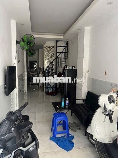 CHO THUÊ NHÀ HẺM 3 GÁC, 1 XET, LÊ HỒNG PHONG Q.10