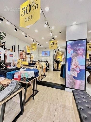 MẶT TIỀN NGUYỄN VĂN ĐẬU GIÁ 10 TỶ TL CHÍNH CHỦ ĐANG CHO THUÊ 20 TRÁNG