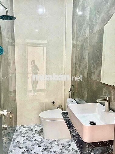 CĂN NHÀ LẦU TUYỆT ĐẸP VỊ TRÍ ĐẮC ĐỊA NGUYỄN ẢNH THỦ ĐƯỜNG THÔNG 7 MÉT