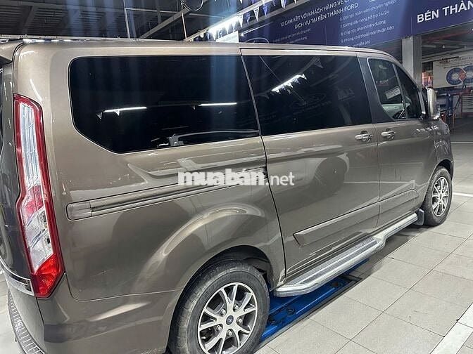 Ford Tourneo Titanium 2019, bảo hành 2026, vay 75%