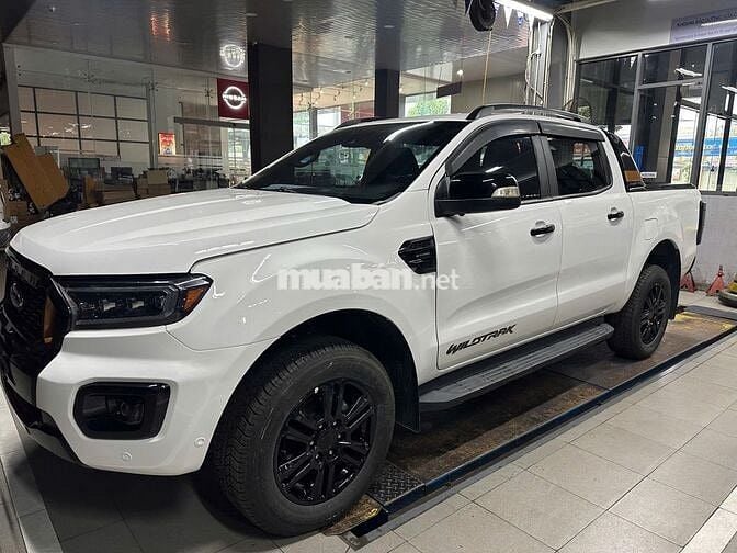 Ford Ranger Wildtrak 2021, hỗ trợ vay 70%, bh 2026