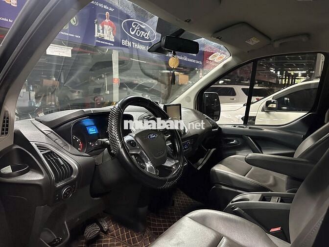 Ford Tourneo Titanium 2019, bảo hành 2026, vay 75%