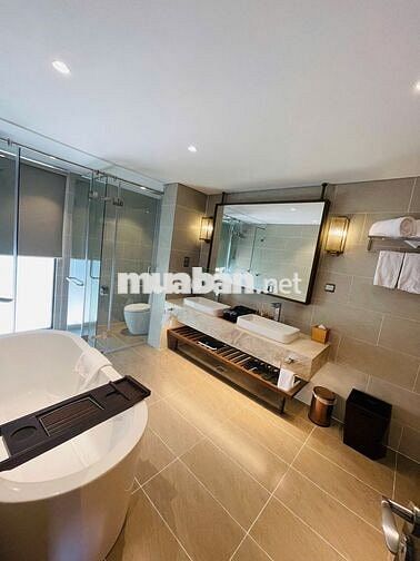 CHO THUÊ VILLA 4 PHÒNG NGỦ ĐẸP CÓ HỒI BƠI KHU WYNDHAM GRAND CAM RANH