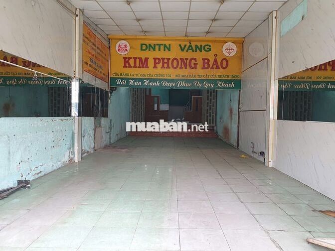 Cho thuê nhà 5x20 mặt tiền Phan Văn Hớn, nằm giữa chợ Đại Hải, XTT, HM