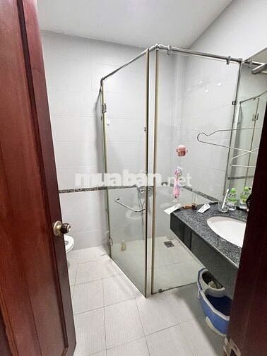 CHO THUÊ NHÀ MỚI 5 x 20M, 4 TẦNG  - HẺM VIP 766/3A SƯ VẠN HẠNH, Q10