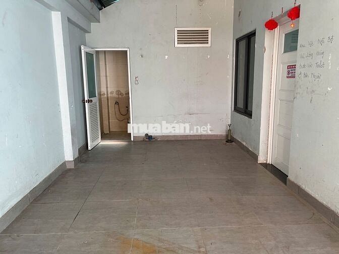 Giáp Q7 Phòng 50m2 ( 2PN - 2WC - 1Phòng Bếp ) Giá 5,5tr / Tháng .
