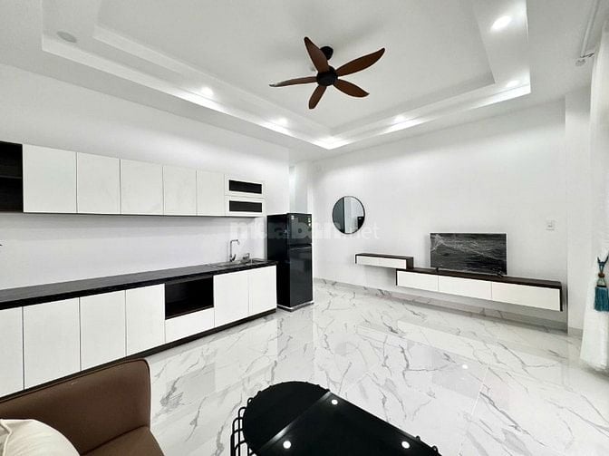 Cho thuê căn hộ mới xây 100%, nội thất cao cấp 65m2