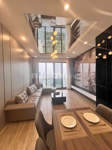 Bán nhà mặt đường 537 Bát Khối, 60m2, 7 tầng 1 tum.