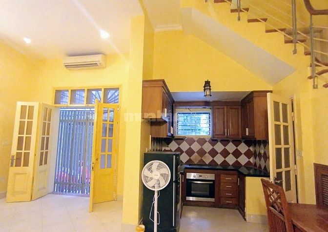 Cho thuê nhà riêng tại Tô Ngọc Vân/Xuân diệu, Quảng an, Tây hồ