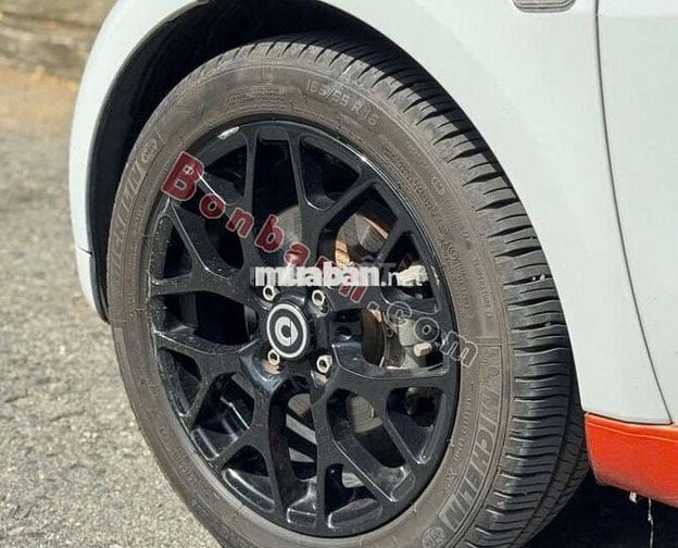 SMART FORTWO sản xuất 2015 màu siêu hiếm..