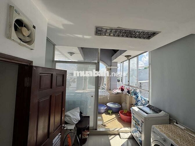 KHÁCH SẠN ĐƯỜNG PHÚ THỌ HÒA TÂN PHÚ