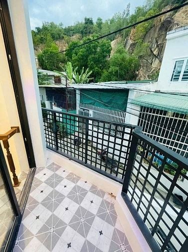 Bán nhà mới đẹp lô góc-DT56m2-2TẦNG-3PN-ôtô đậu cửa-vĩnh hải-NT-3TY