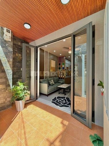 Nhà trung tâm Q10, Lý Thái Tổ, 65m2 gần Ngã Bảy, chợ đêm Hồ Thị Kỷ