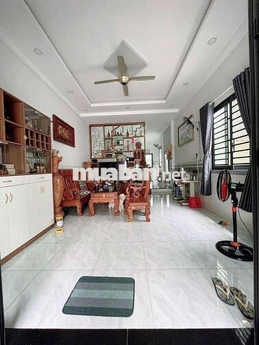 Chính chủ cho thuê nhà Hẻm 8m thông Nguyễn Sơn 4x14m 3pn nhà mới