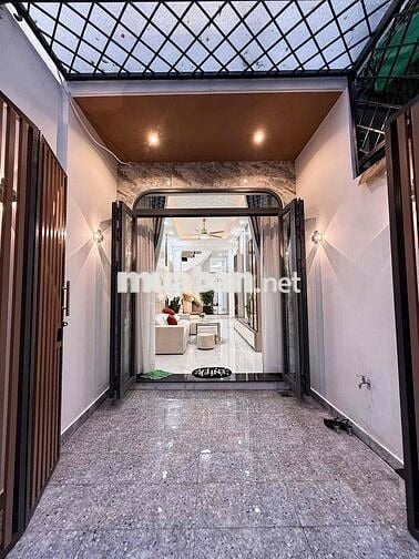 Bán nhà hẻm 5m, DTSD 200m 4 tầng 4PN Phan Đình Phùng Phú Nhuận