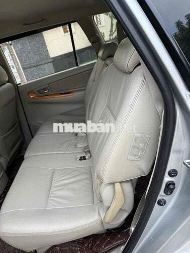 Toyota Innova 2.0  2010 V máy số zin rất đẹp.