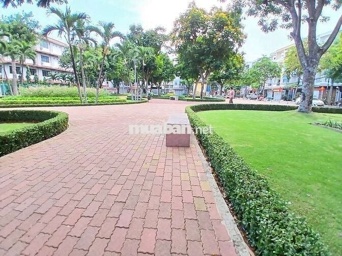 NHÀ 5 TẦNG- 60M2- ĐƯỜNG 12M- SÁT COOPMART- PHAN VĂN HƠN-TÂN THỚI NHẤT