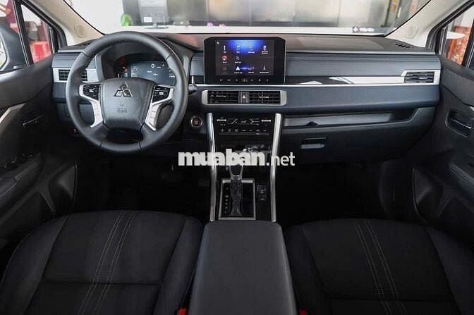 MITSU XPANDER CROSS MY 25 GIẢM HƠN 100TR TIỀN MẶT