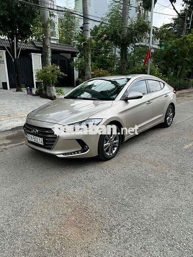 Hyundai Elantra 2019 1.6AT - 80000 km